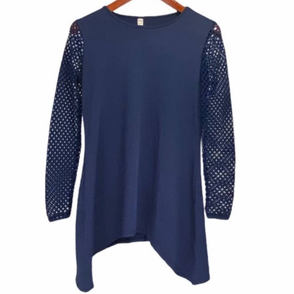 BOYU Fashion SharkBite Tunic Shirt Mesh Sleeves Stretchy Navy Blue Size Large